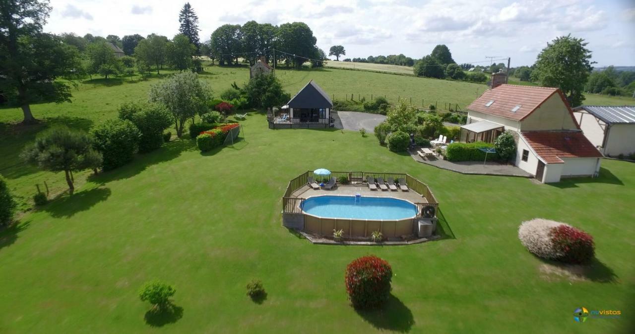 La Gasteboisiere With Swimming Pool And Games Room Le Mesnil-Adelee Exterior foto